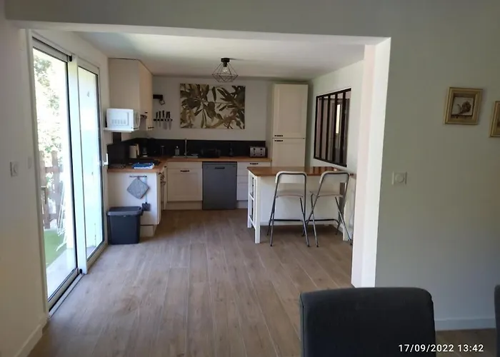 La Maison D'en Ferienhaus La Capelle-et-Masmolene